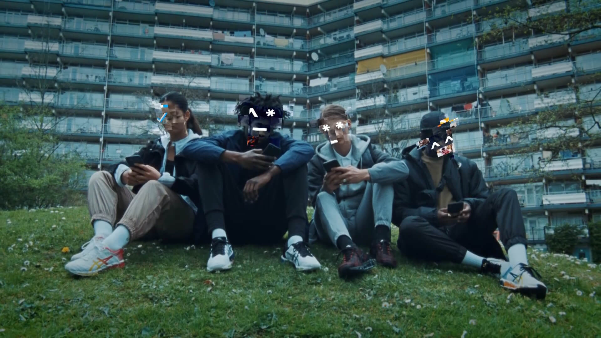 ASICS_DC_MASTER (1).00_00_08_01.Still004