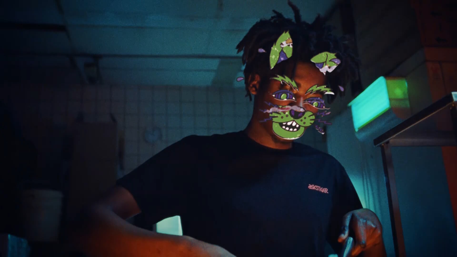 ASICS_DC_MASTER (1).00_00_11_01.Still005