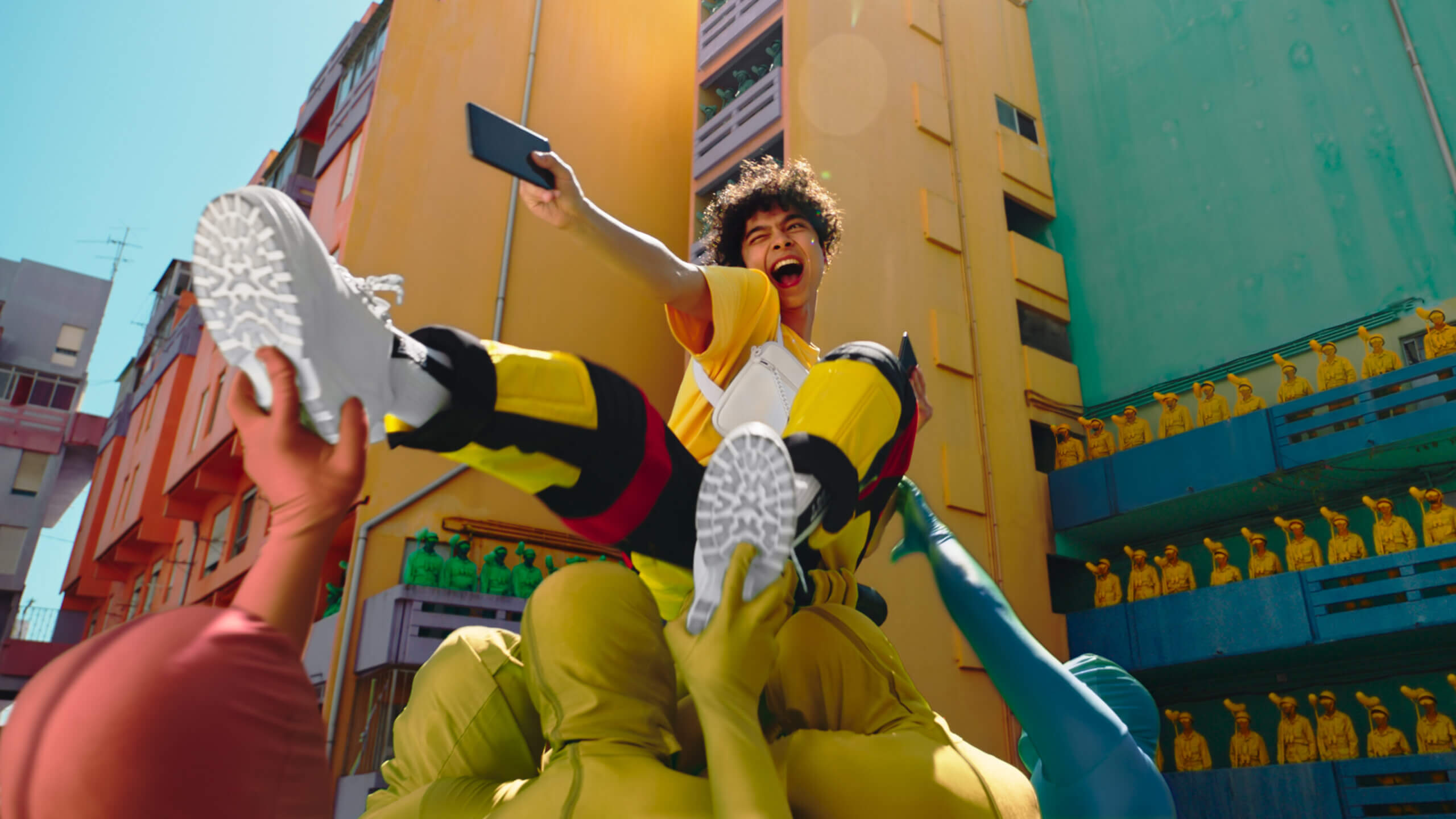 Tele2 FF Alles DC.00_00_20_20.Still020